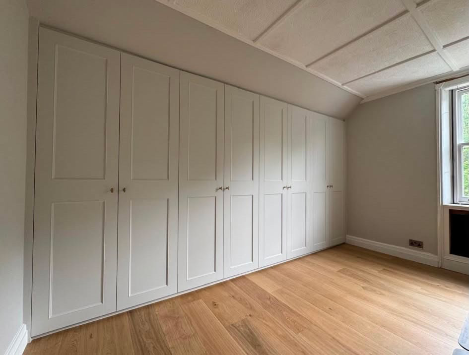 Fitted Bedroom Furniture - RVS Bespoke Windsor