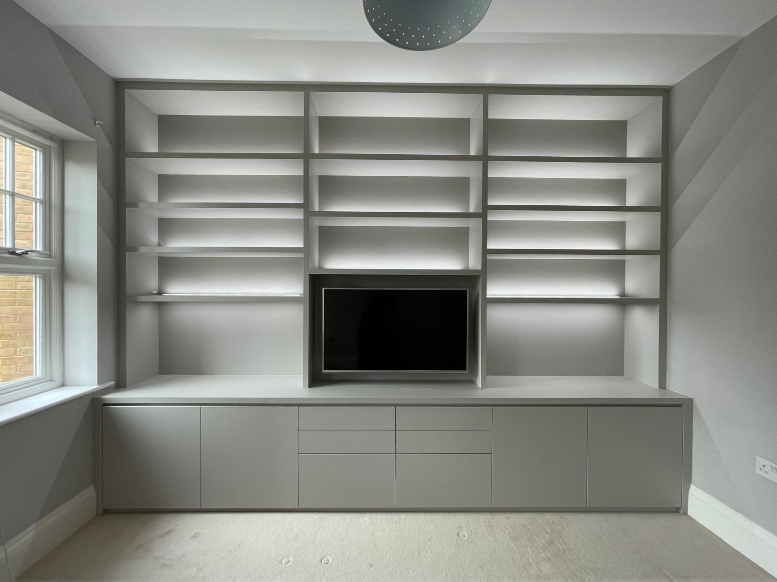 Bespoke fitted study room with integrated shelving in Berkshire